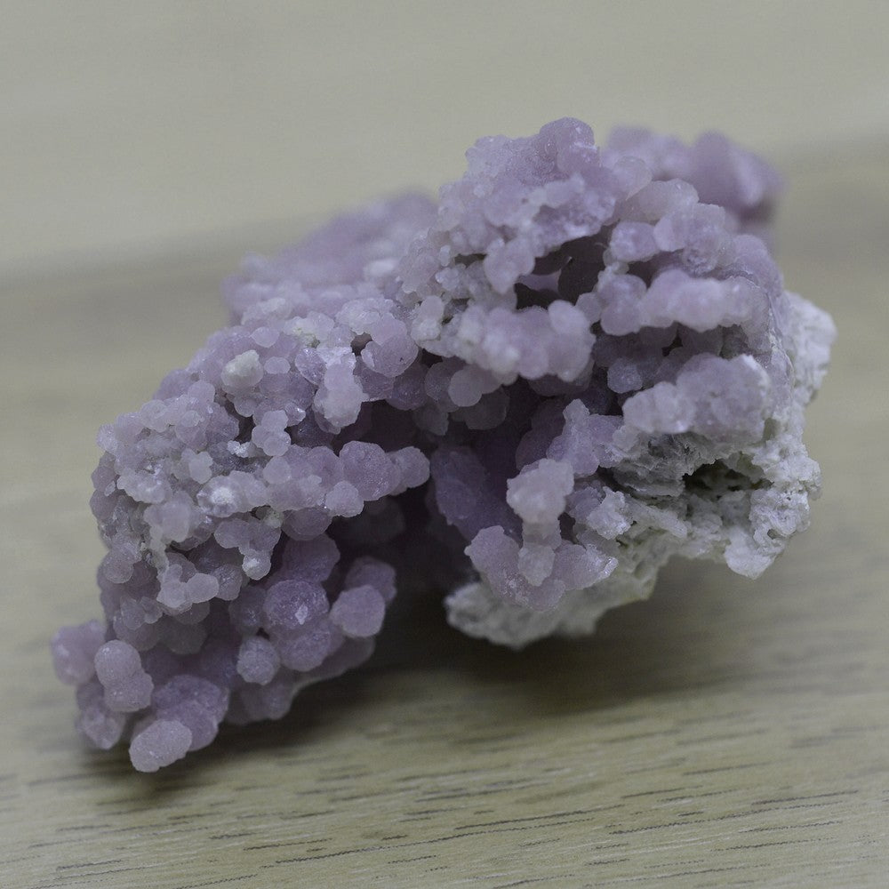 Calcédoine agate grappe de raisin 58g violette de Sulawesi en Indonésie