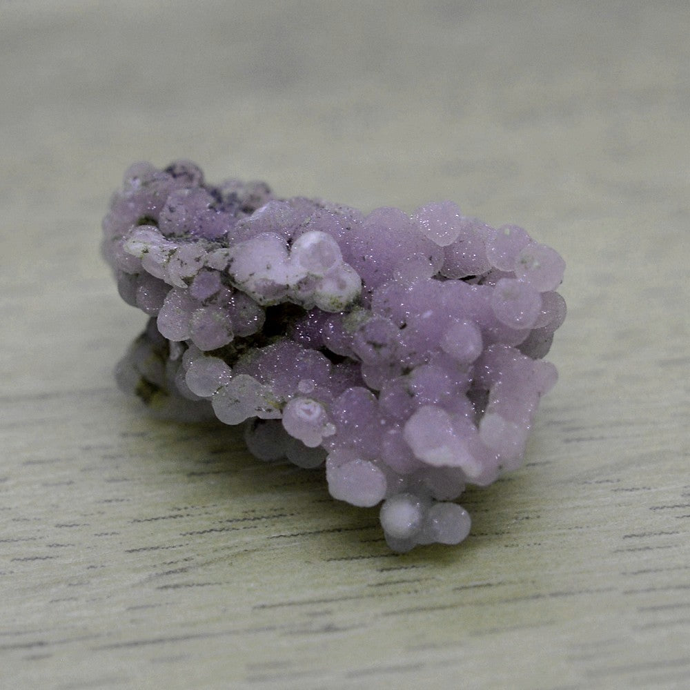 Calcédoine grappe de raisin à microcristallin violet scintillant 4g