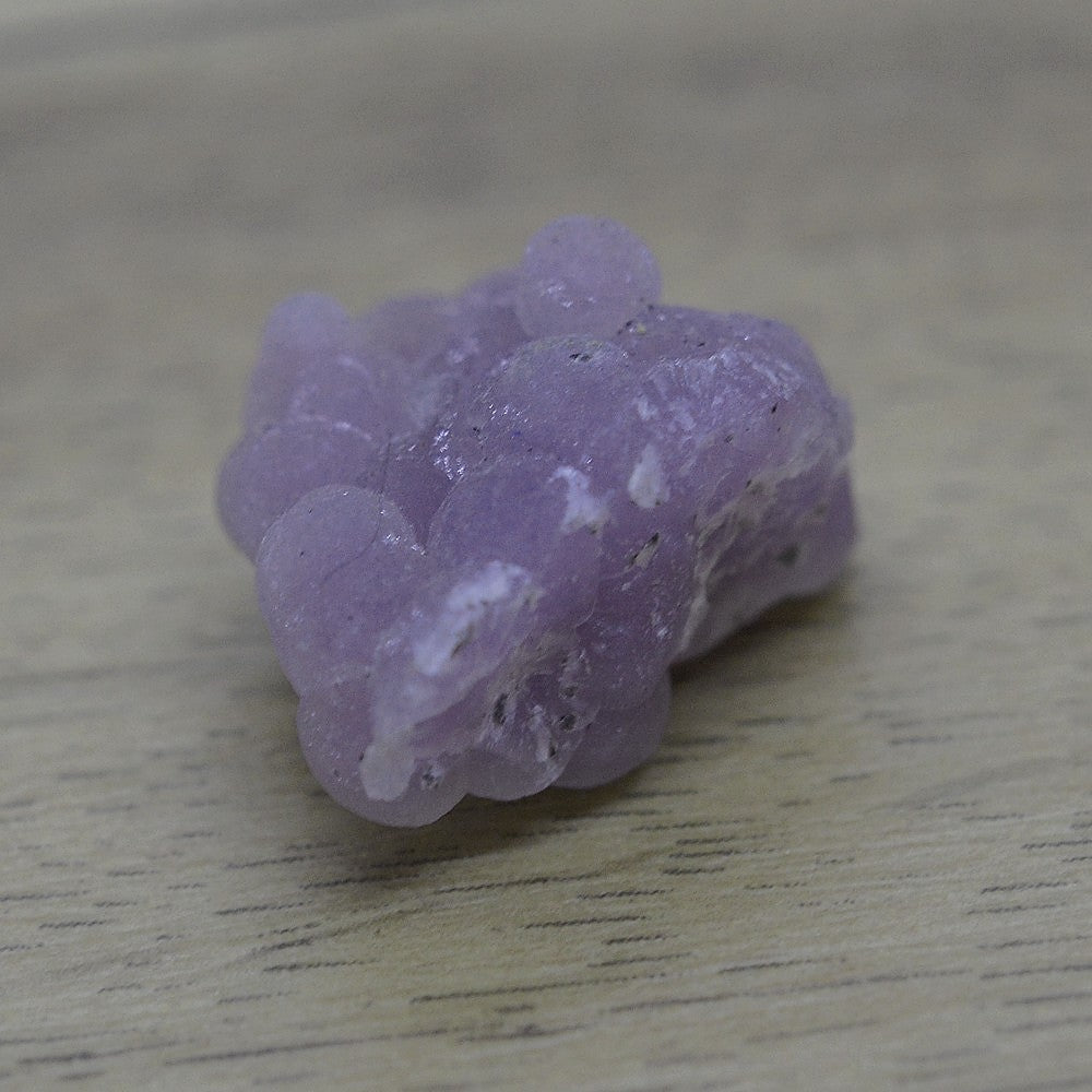 Calcédoine botryoïdale violet de parme 6g d'Indonésie