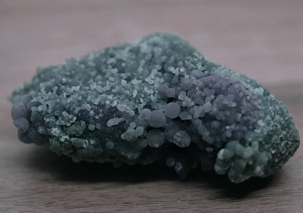Calcédoine botryoïde bicolore 214g