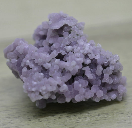 Calcédoine botryoïde violette 58g