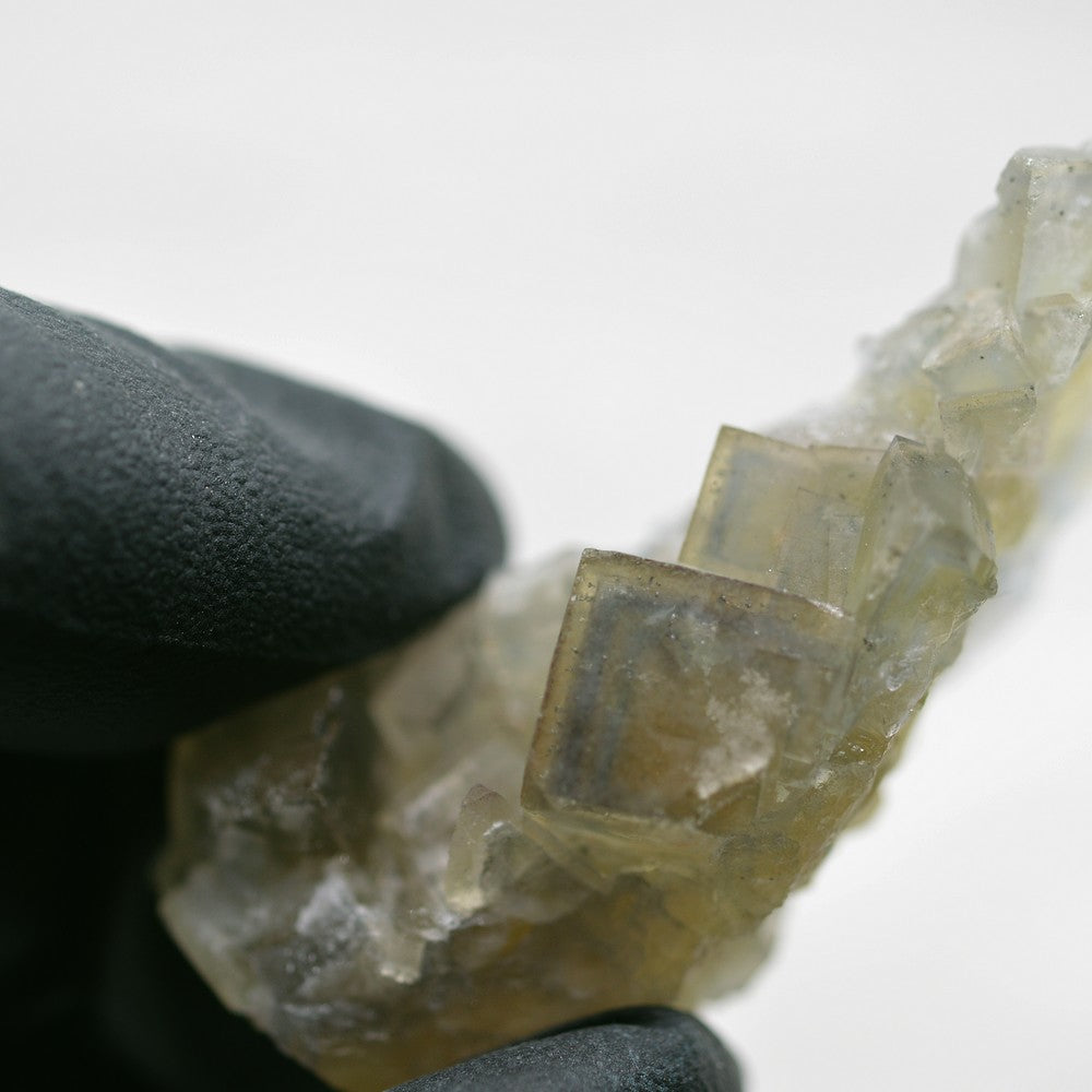 Cubes jaunes zonés de fluorite marocaine 22g