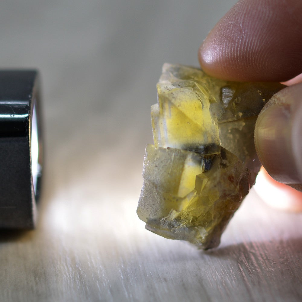 Pierre fluorite zonée 24g