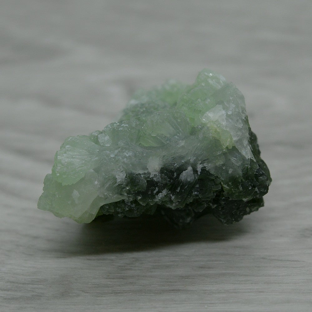 Prehnite verte bicolore du Maroc 40g
