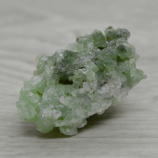 prehnite brute verte cristallisée 58g