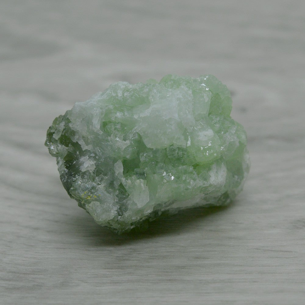 Prehnite verte claire cristallisée de 29g de Boulemane